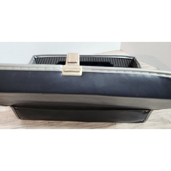 Vintage 1980s Cassette 24 Tape Storage Case with Handle - Picture 7 of 9